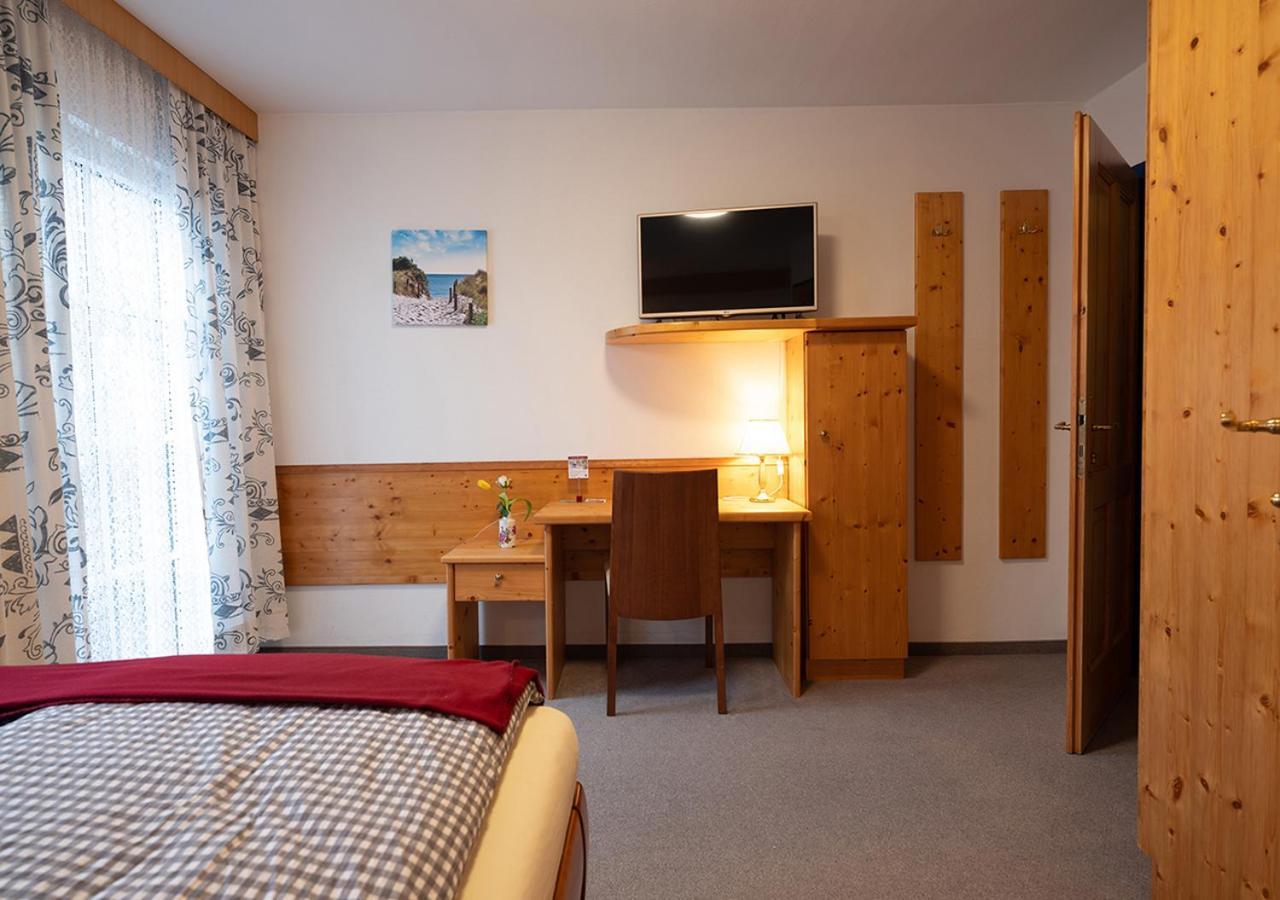 Siri'S Einkehr Otel Sankt Georgen im Attergau Dış mekan fotoğraf