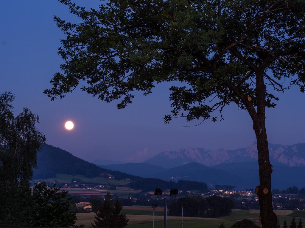 Siri'S Einkehr Otel Sankt Georgen im Attergau Dış mekan fotoğraf